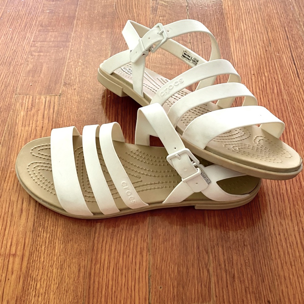 White sandals 8